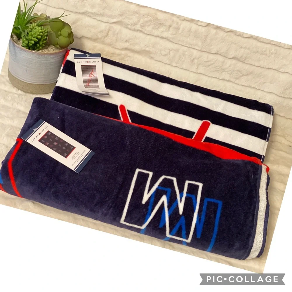 ✨🆕✨Bundle!!!Two Brand New Tommy Hilfiger Beach Towel